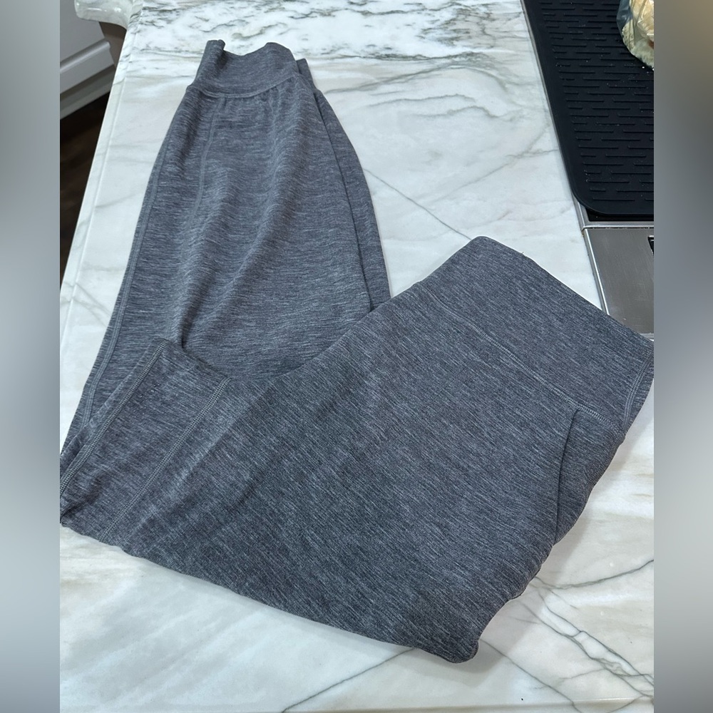 Lululemon Align Jogger Short in charcoal grey size 12